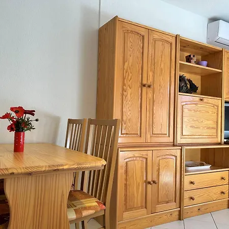شقة Climatise, 4 Couchages, Centre-ville Du Lavandou, Proche Plage, Parking Inclus - Fr-1-251-580